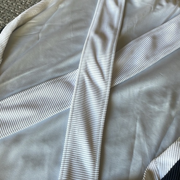 NWT BEACH RIOT Steph One-Piece! - Picture 8 of 9